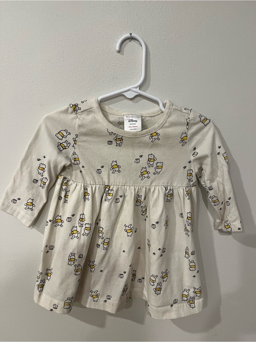 EUC Hanna Andersson Cream Cotton Pooh Disney Dress Size 6-12 Mon